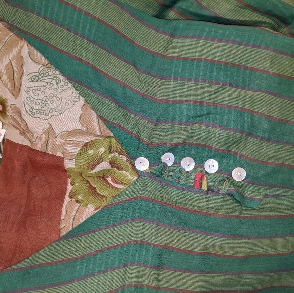 So boho🌼🌼 Kantha reversible romper with pockets. - Picture 9 of 12